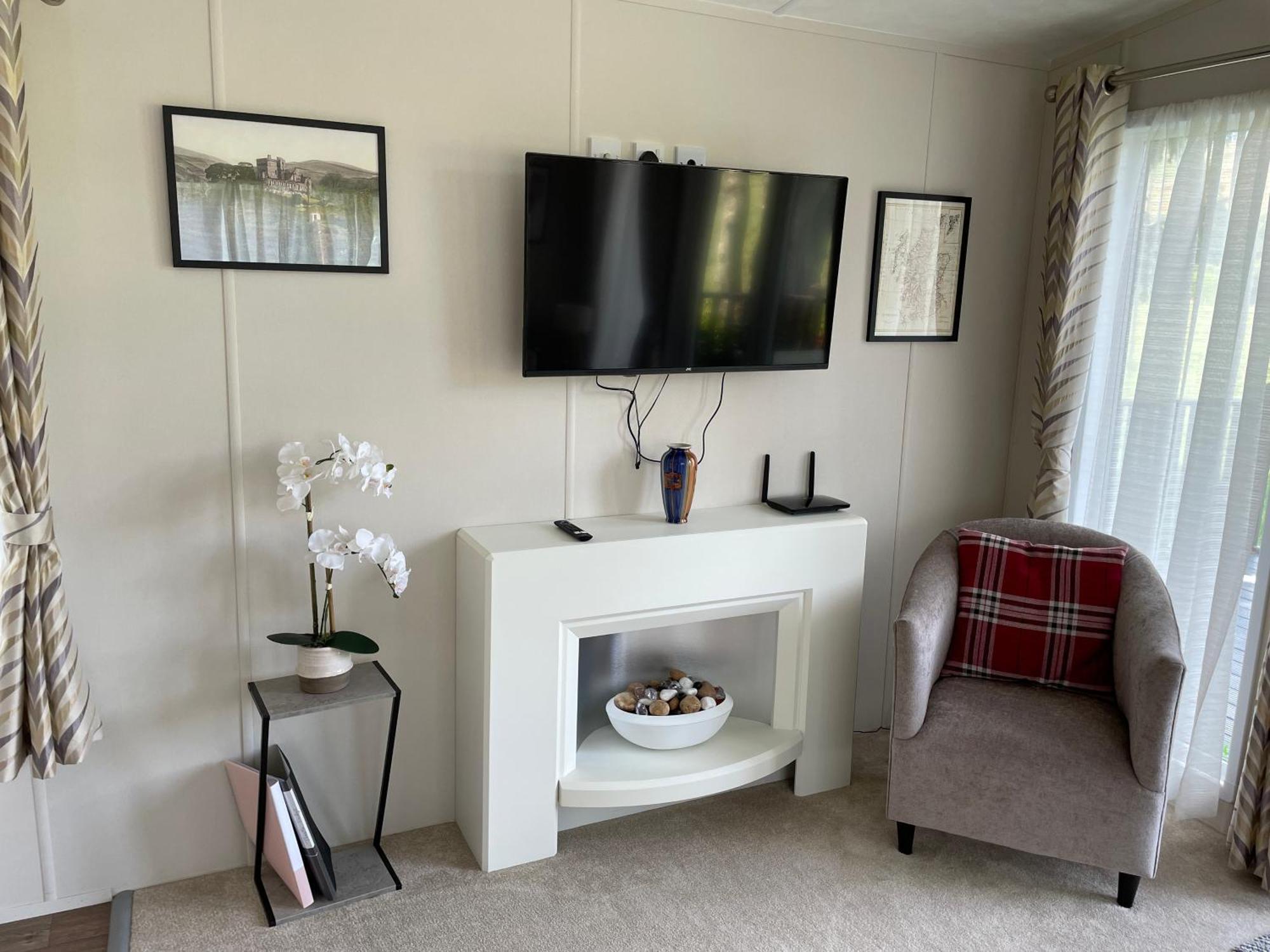 Thistle Lodge Dollar Екстериор снимка